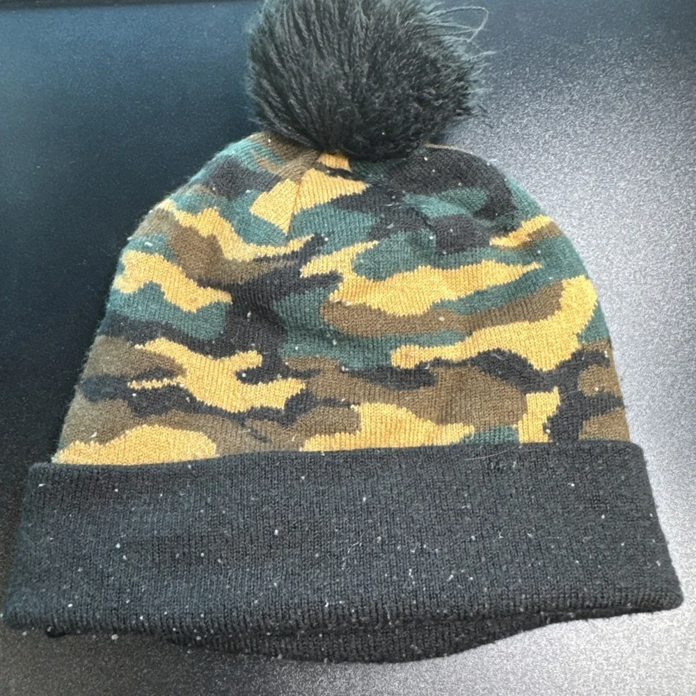 Seattle Seahawks Beanie Winter Knit‎ Hat Cap Cuffed Beanie Hat Cap Pom New Era